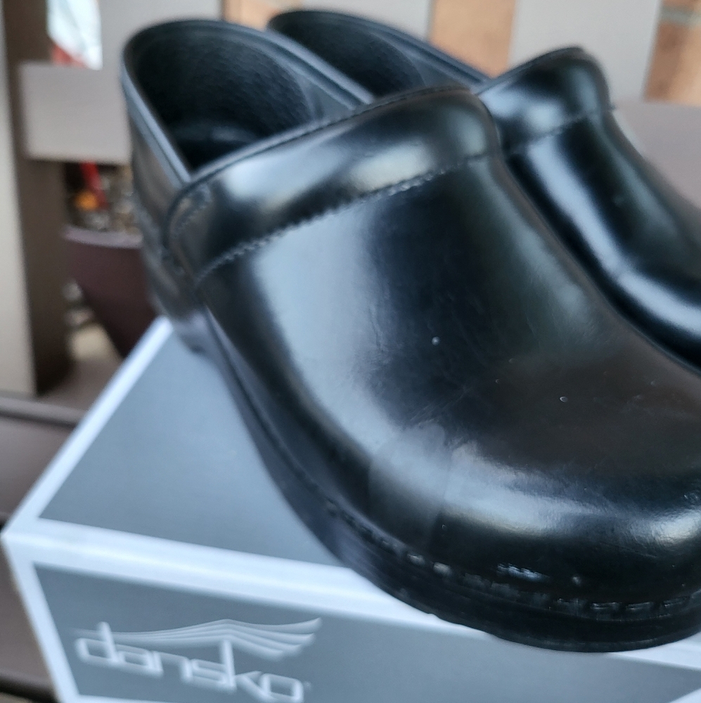 Dansko clogs - Picture 4 of 9